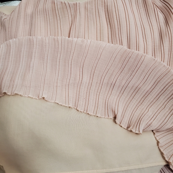 H&M Pleated Sleeveless Top - Picture 3 of 6